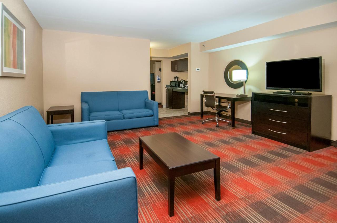 Holiday Inn Express & Suites Jackson Downtown - Coliseum By Ihg Exterior foto