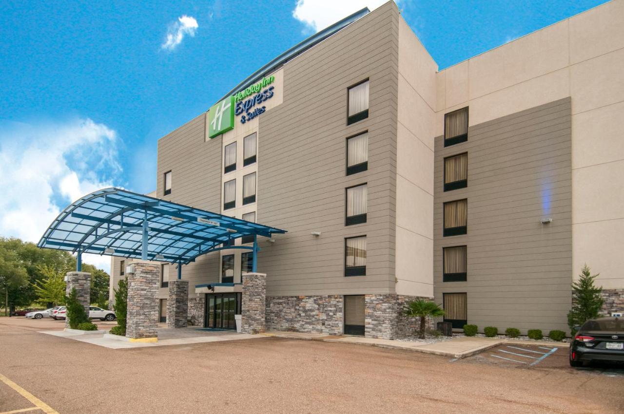 Holiday Inn Express & Suites Jackson Downtown - Coliseum By Ihg Exterior foto