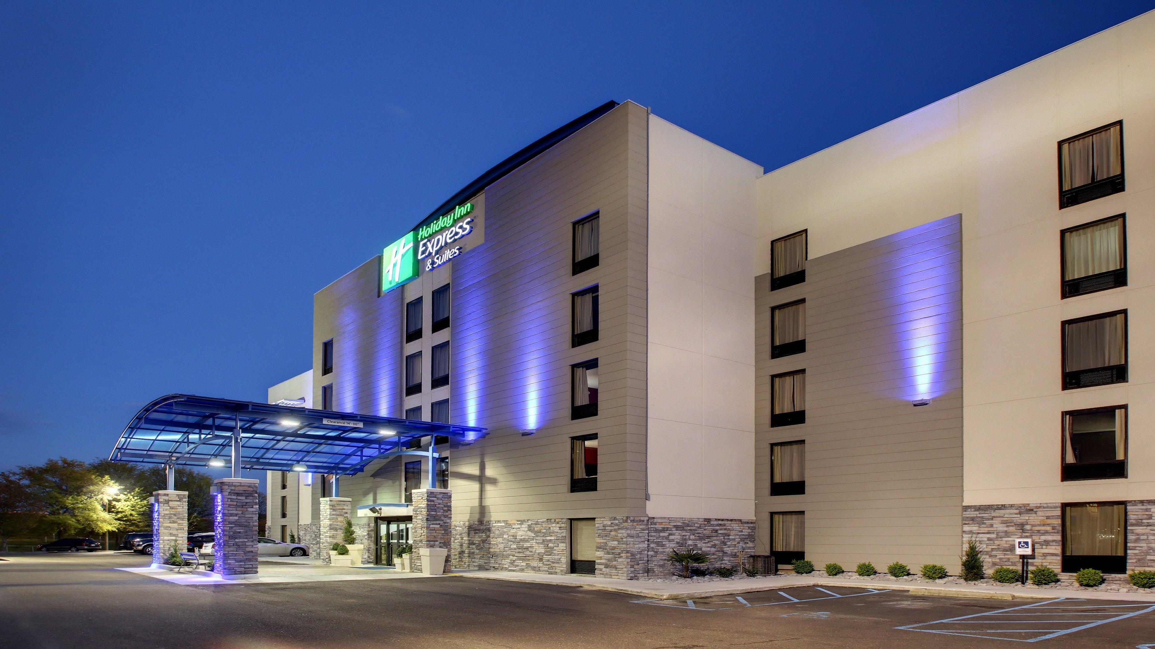 Holiday Inn Express & Suites Jackson Downtown - Coliseum By Ihg Exterior foto
