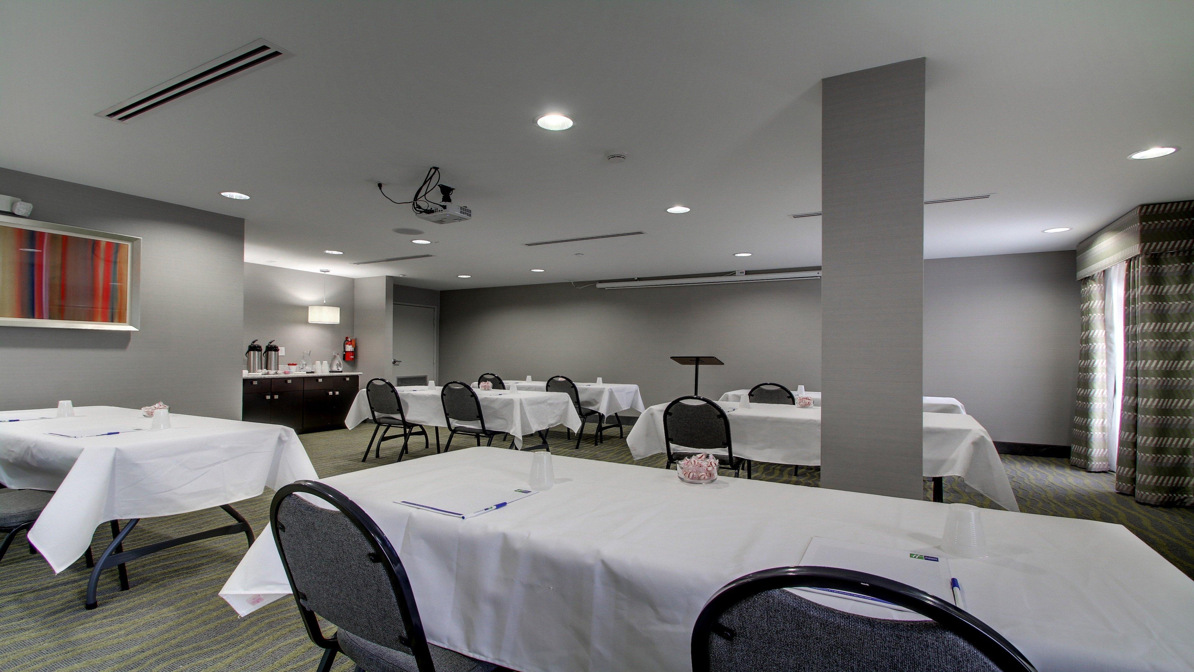 Holiday Inn Express & Suites Jackson Downtown - Coliseum By Ihg Exterior foto