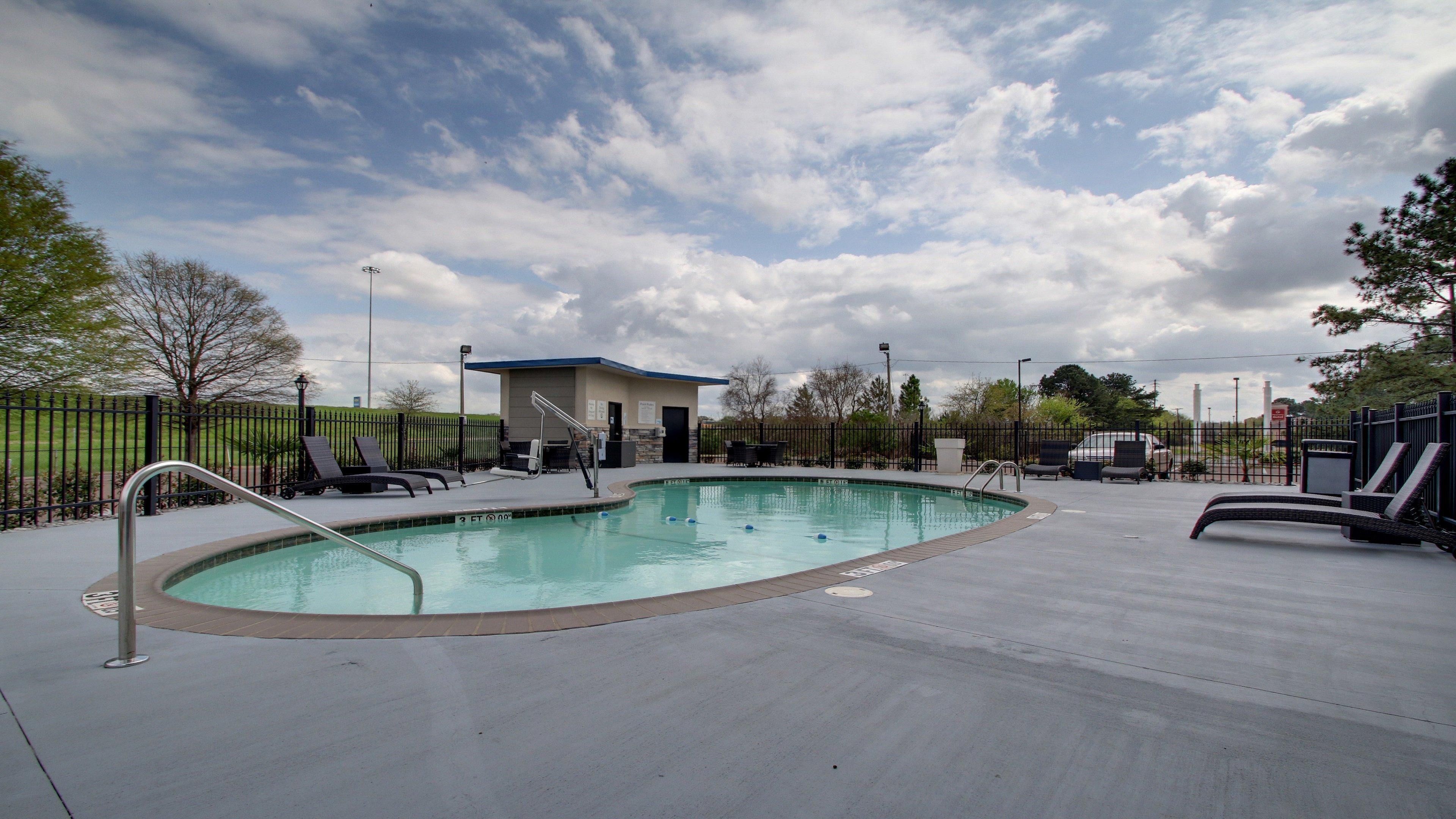 Holiday Inn Express & Suites Jackson Downtown - Coliseum By Ihg Exterior foto